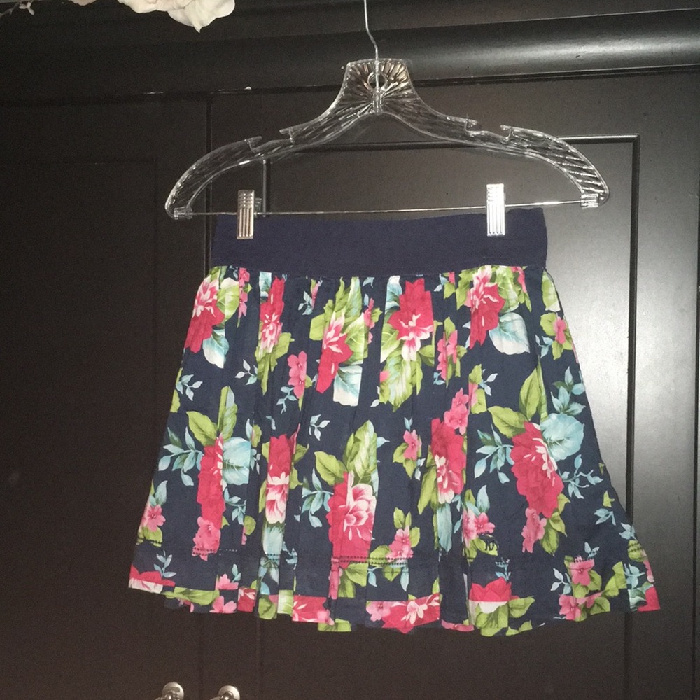 Abercrombie & Fitch Floral Mini skirt